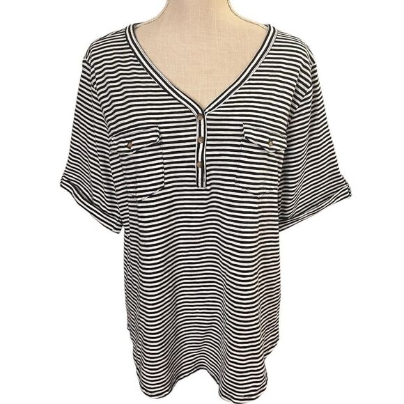 XL Croft & Barrow, 2 Pocket V Neck Tee w/ Roll Tab Sleeves, Navy Blue Striped - Picture 1 of 5